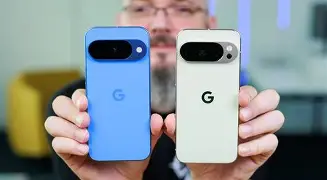 Motorola Razr 2025 vs Google Pixel 10: Which Should You Buy?